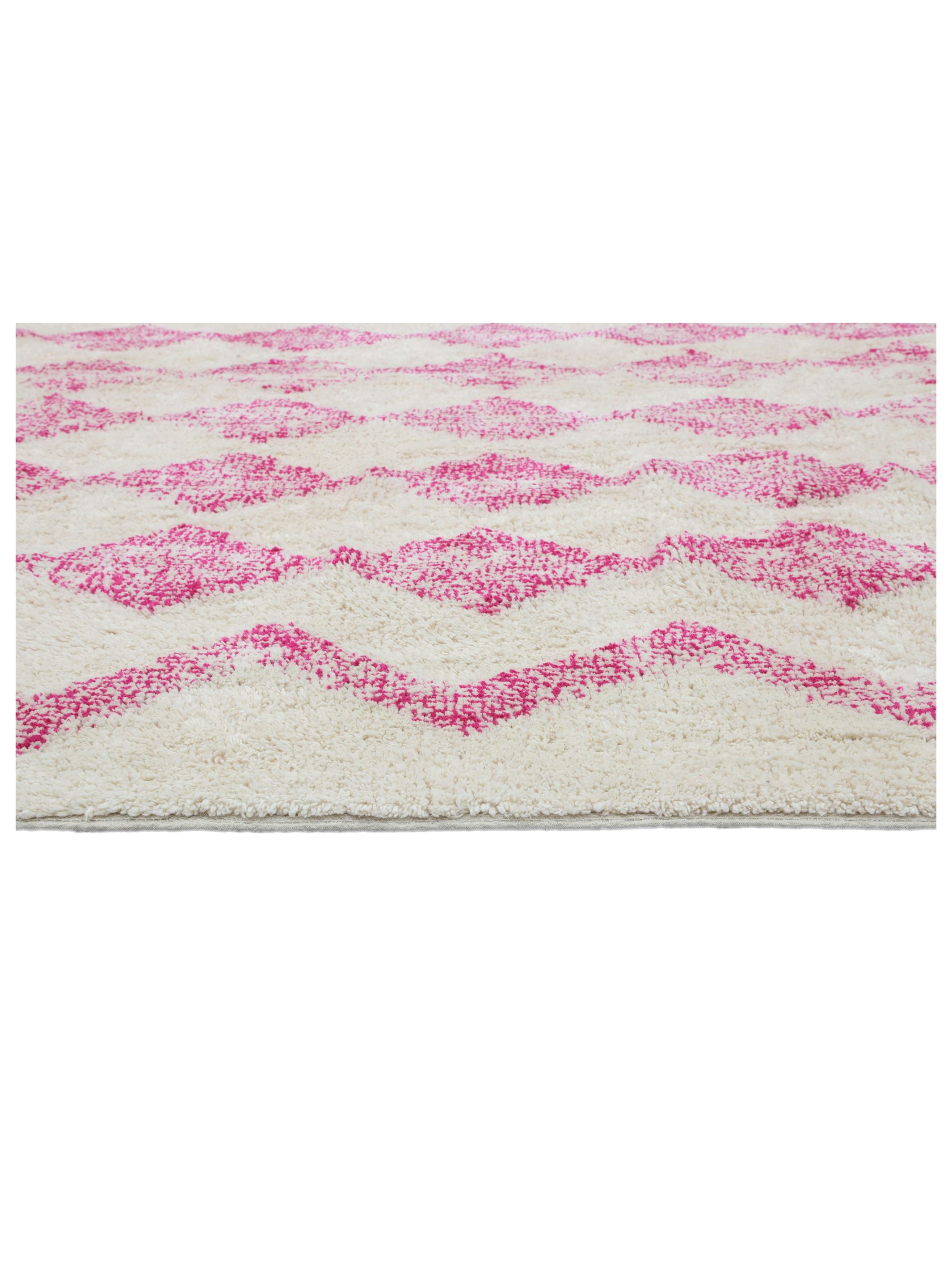 Hot Pink Diamond Rug LAST PIECE - 160x230cm