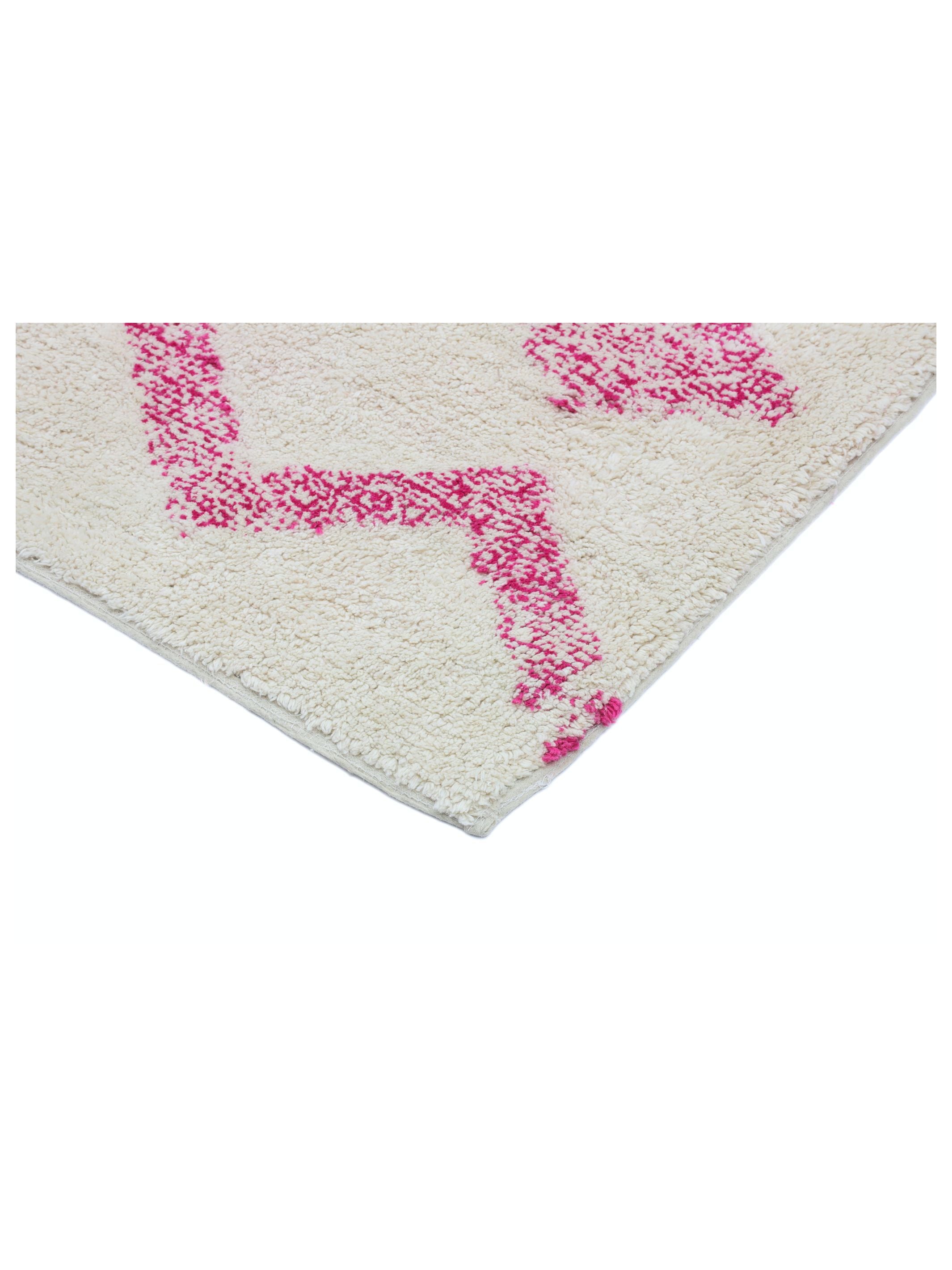 Hot Pink Diamond Rug LAST PIECE - 160x230cm