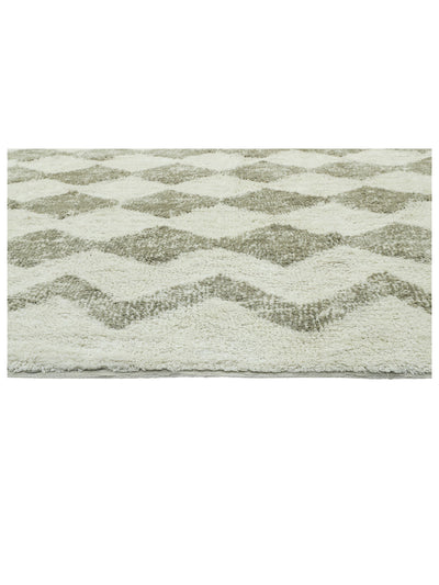 Taupe Diamond Rug