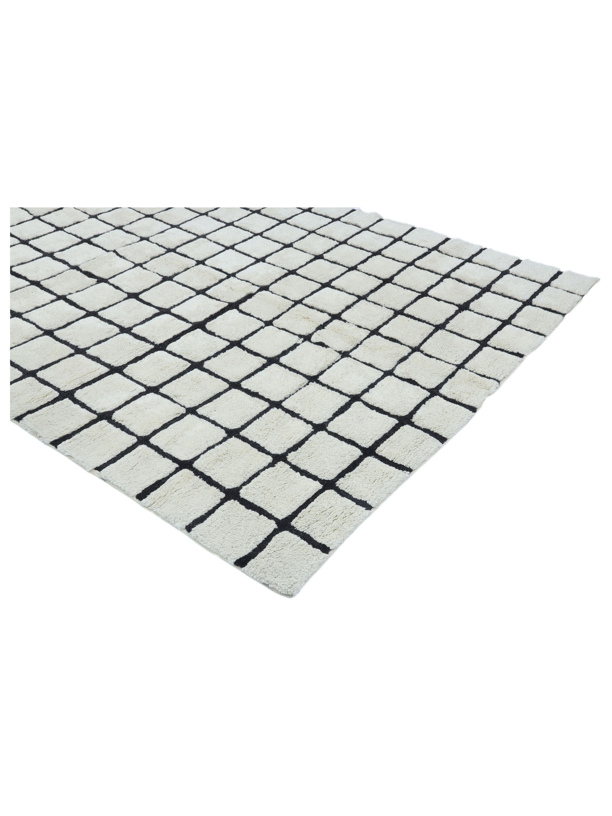 Black Grid Rug LAST PIECE - 160x230cm